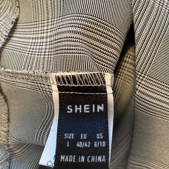 SHEIN grey and white checkered women’s dress pants - Picture 2 of 3
